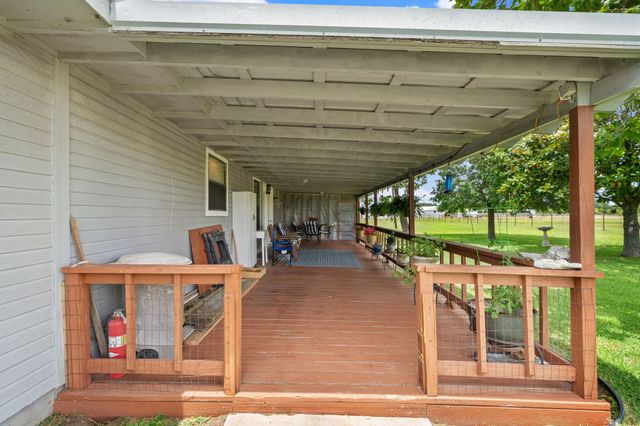 9885 Silver Creek Drive, Scurry, TX 75158