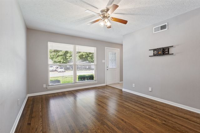 1335 Northlake Drive, Richardson, TX 75080