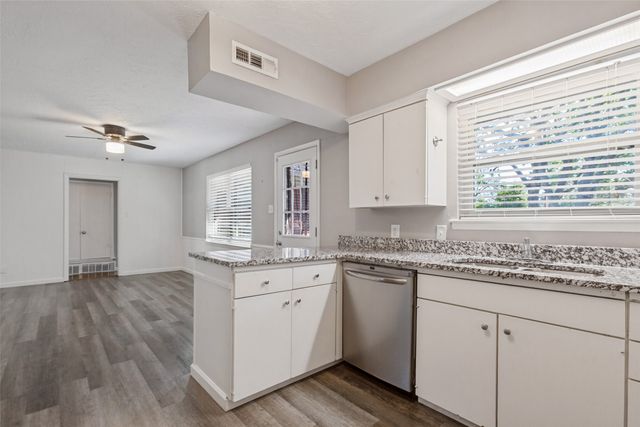 1335 Northlake Drive, Richardson, TX 75080