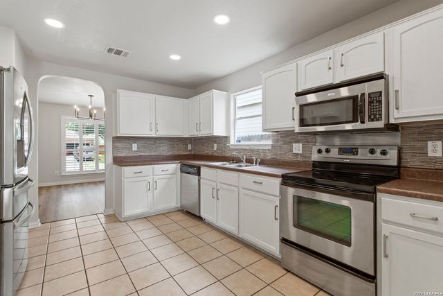 711 Chamomile, San Antonio, TX 78245