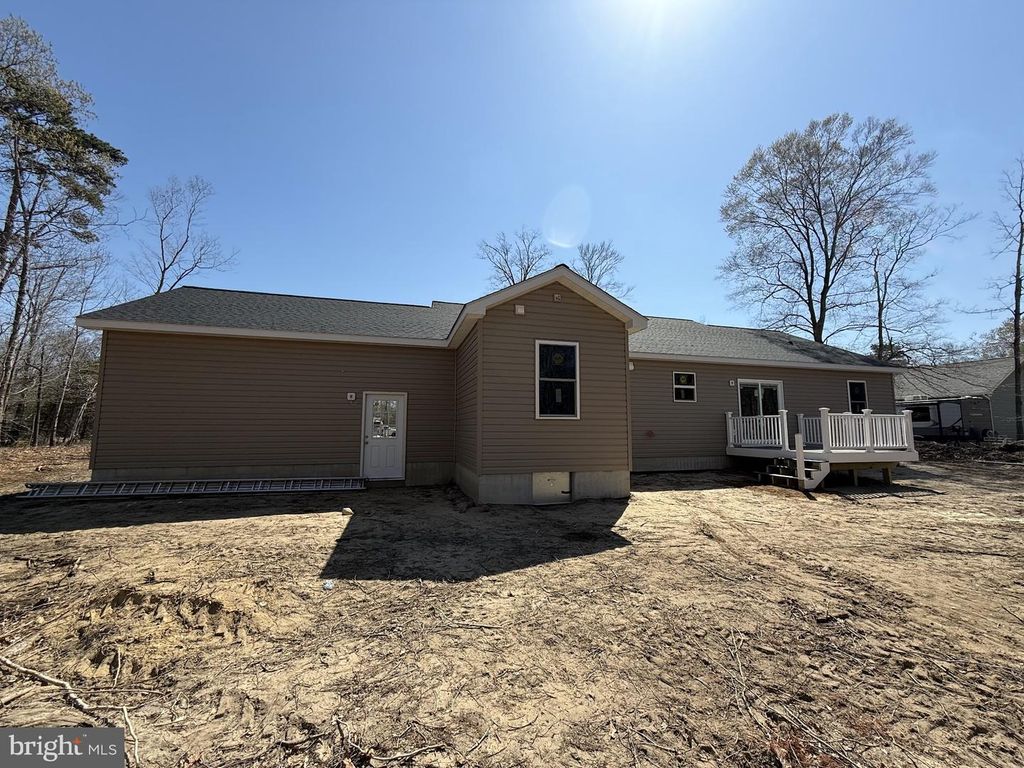 Image 6 of property listing at 13926 QUAIL CT, Greensboro, MD 21639