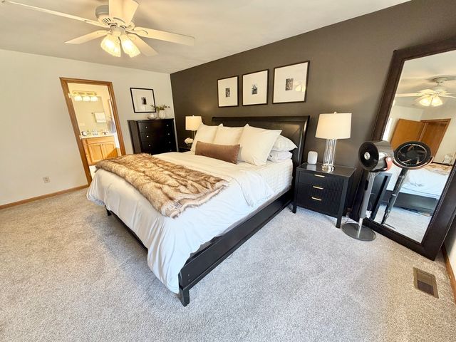 9102 River View Trail, Roscoe, IL 61073