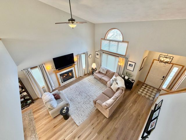 9102 River View Trail, Roscoe, IL 61073