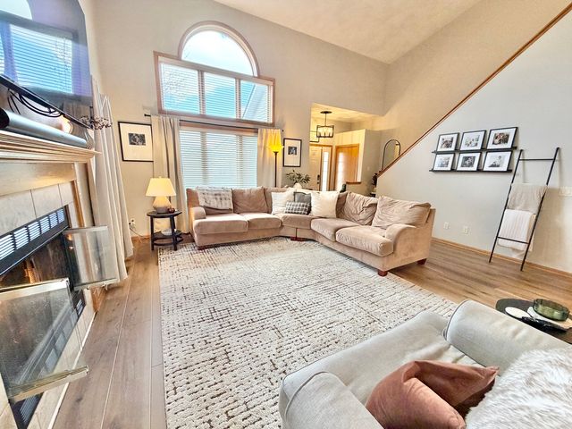 9102 River View Trail, Roscoe, IL 61073