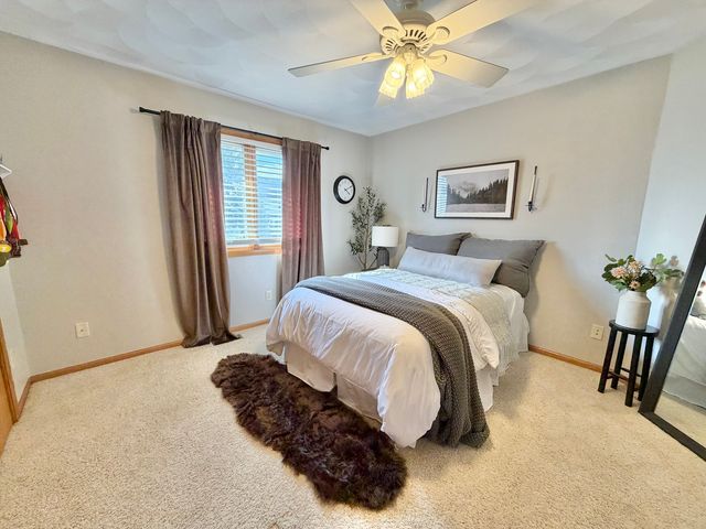 9102 River View Trail, Roscoe, IL 61073