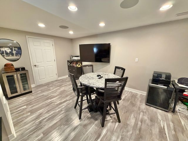 9102 River View Trail, Roscoe, IL 61073