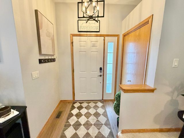 9102 River View Trail, Roscoe, IL 61073