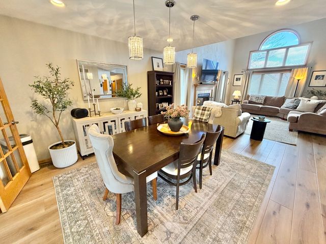 9102 River View Trail, Roscoe, IL 61073