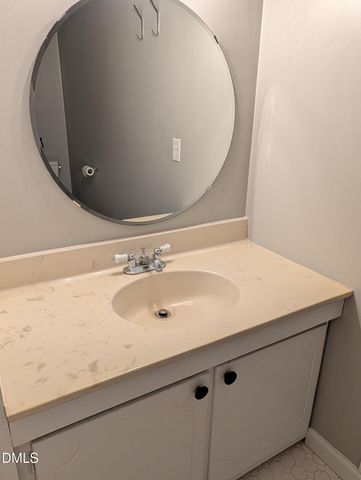 220 Elizabeth Street Apt F3, Chapel Hill, NC 27514