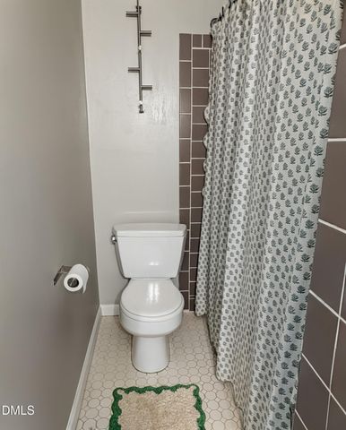 220 Elizabeth Street Apt F3, Chapel Hill, NC 27514
