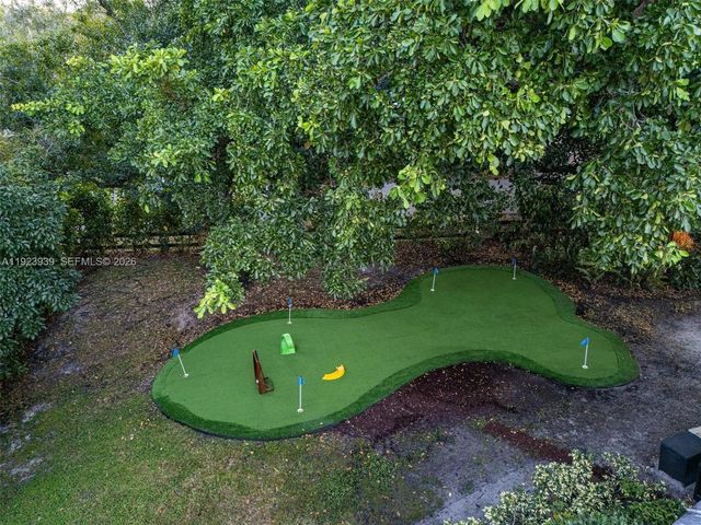 11155 SW 40th St, Davie, FL 33328