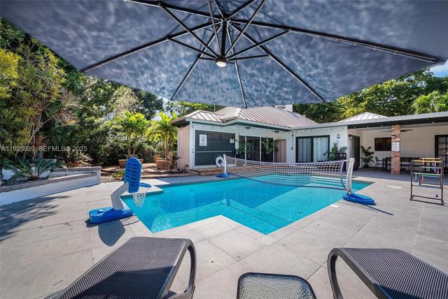 11155 SW 40th St, Davie, FL 33328