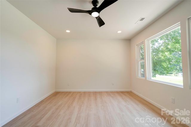 2994 Lutz Boulevard, Newton, NC 28658