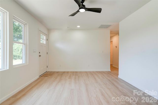 2994 Lutz Boulevard, Newton, NC 28658