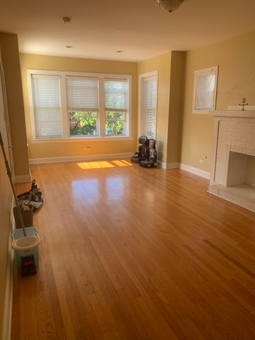 5017 W MONTANA Street 2, Chicago, IL 60639