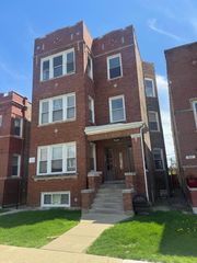 5017 W MONTANA Street 2, Chicago, IL 60639
