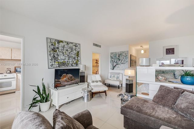 3 Island Ave 14A, Miami Beach, FL 33139