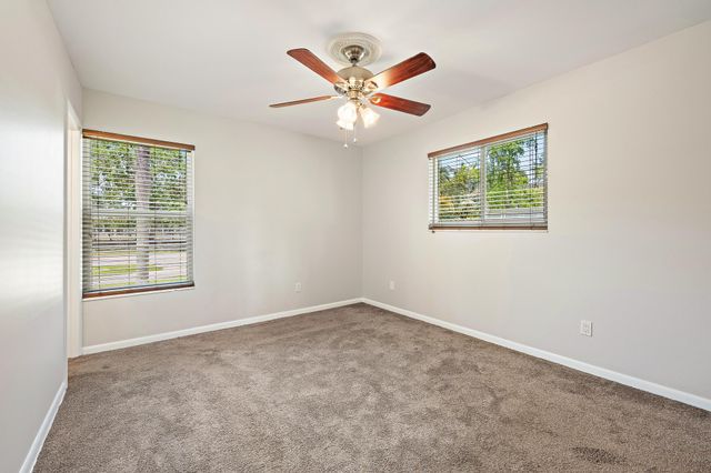 272 Holly Drive, Palm Beach Gardens, FL 33410