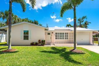 272 Holly Drive, Palm Beach Gardens, FL 33410