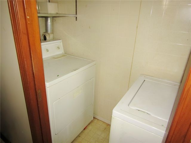 333 W 8th Ave, Tarentum, PA 15084