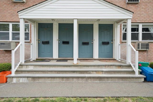 167 Meyer Oval, Pearl River, NY 10965