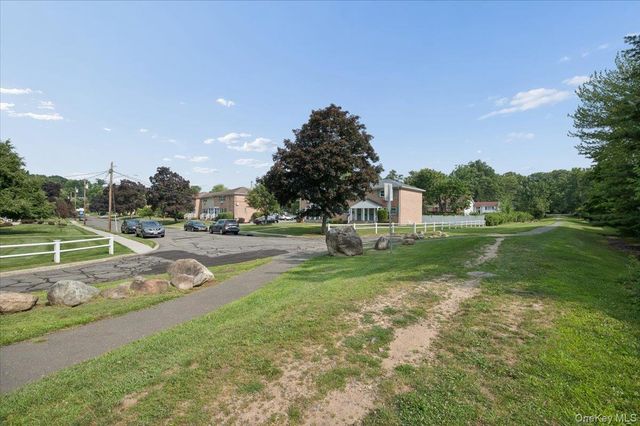 167 Meyer Oval, Pearl River, NY 10965