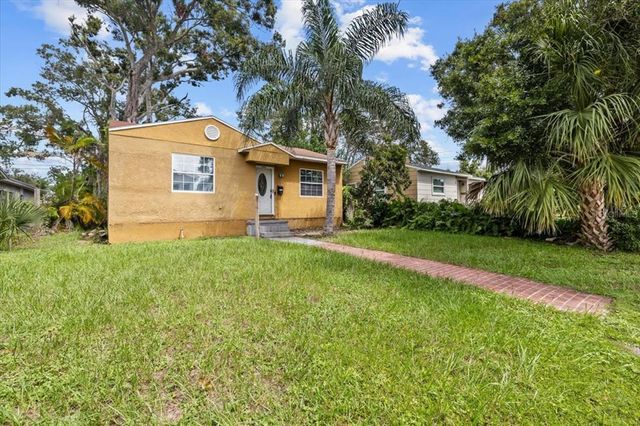5121 3RD AVENUE N, St Petersburg, FL 33710