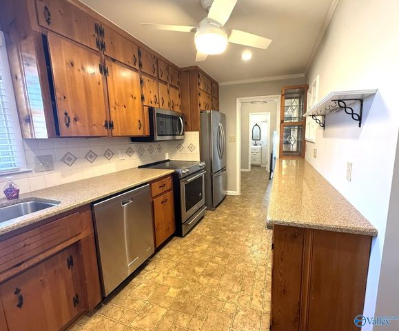 10022 SE Hampshire Drive, Huntsville, AL 35803