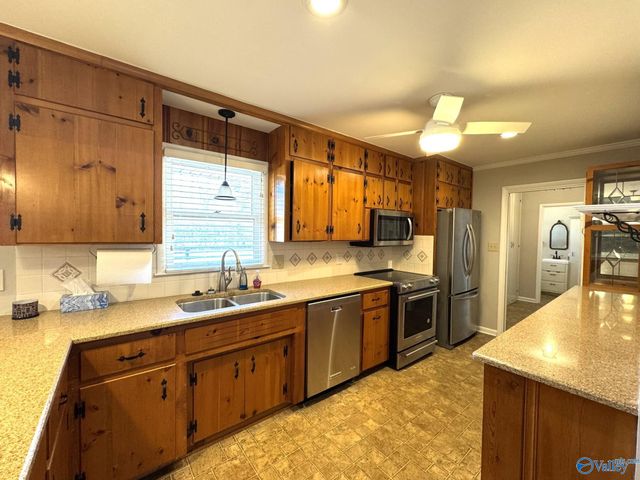 10022 SE Hampshire Drive, Huntsville, AL 35803