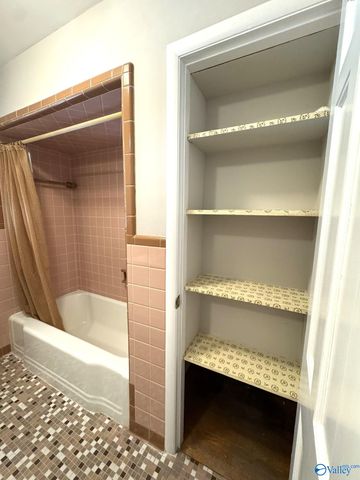 10022 SE Hampshire Drive, Huntsville, AL 35803