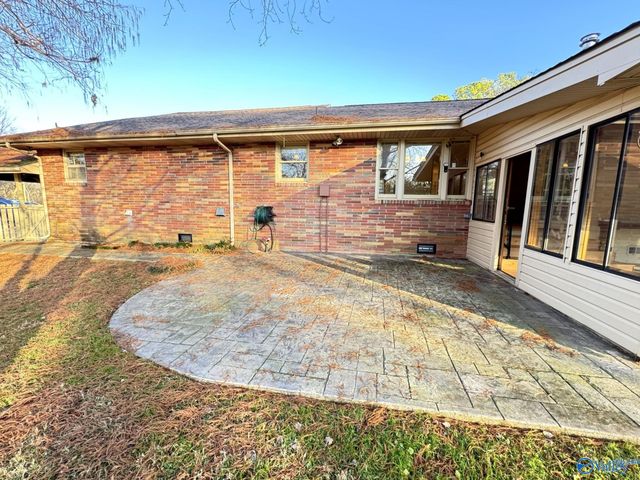 10022 SE Hampshire Drive, Huntsville, AL 35803