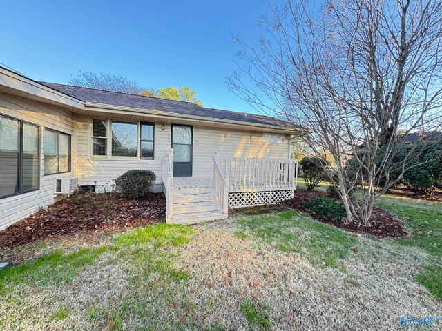 10022 SE Hampshire Drive, Huntsville, AL 35803