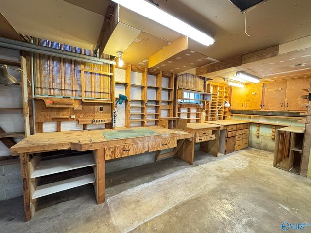 10022 SE Hampshire Drive, Huntsville, AL 35803