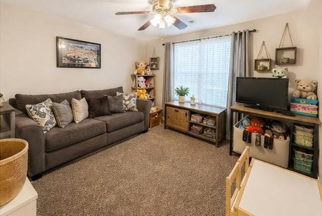 1930 El Monte St, Corpus Christi, TX 78417