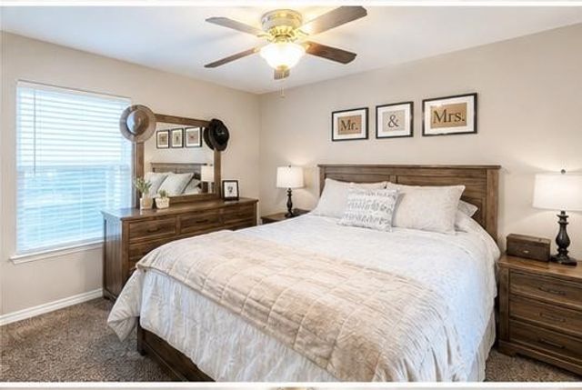 1930 El Monte St, Corpus Christi, TX 78417