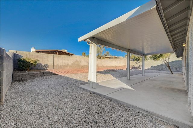 6810 Legalla Lane, Las Vegas, NV 89156