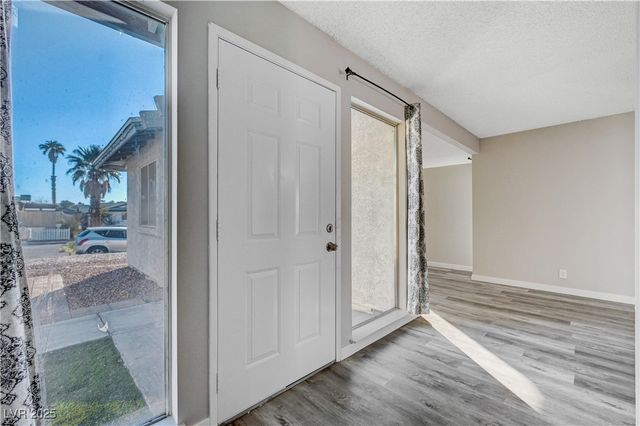 6810 Legalla Lane, Las Vegas, NV 89156