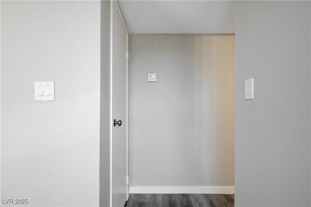 6810 Legalla Lane, Las Vegas, NV 89156