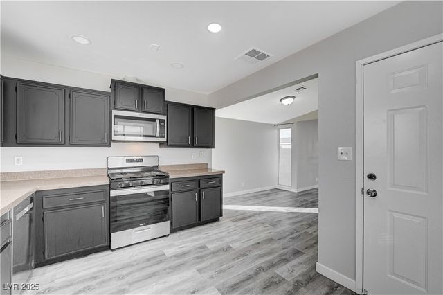 6810 Legalla Lane, Las Vegas, NV 89156