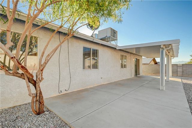 6810 Legalla Lane, Las Vegas, NV 89156