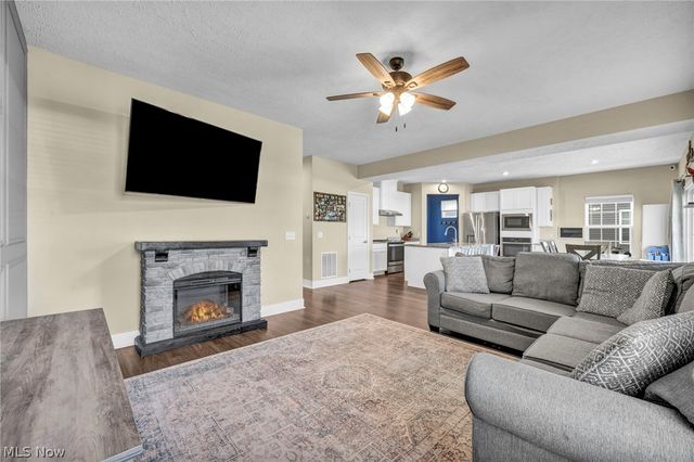 9111 Nash Lane, North Ridgeville, OH 44039