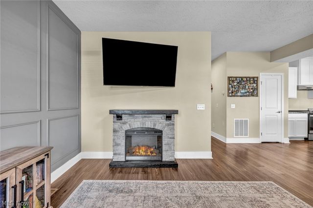 9111 Nash Lane, North Ridgeville, OH 44039