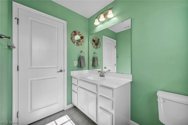 9111 Nash Lane, North Ridgeville, OH 44039