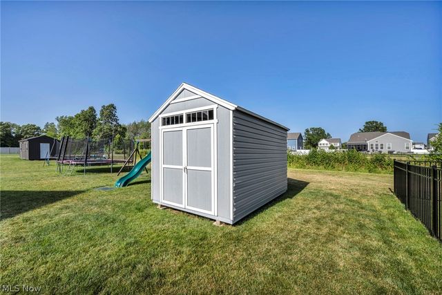 9111 Nash Lane, North Ridgeville, OH 44039
