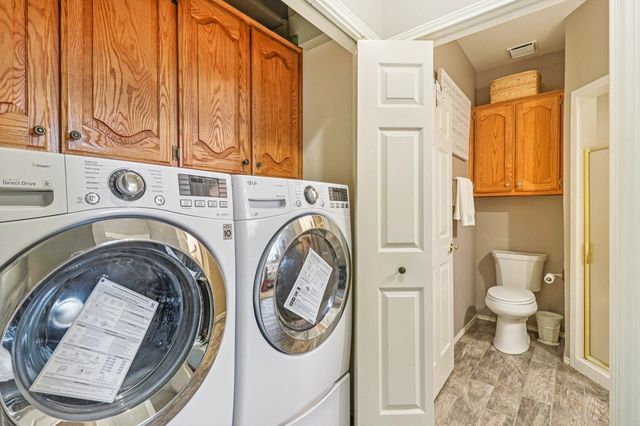 241 Old Oaks Path, Kerrville, TX 78028