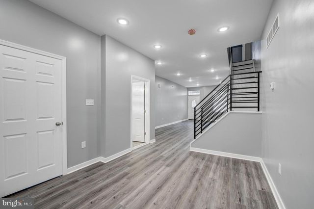 2718 29TH ST, Philadelphia, PA 19132