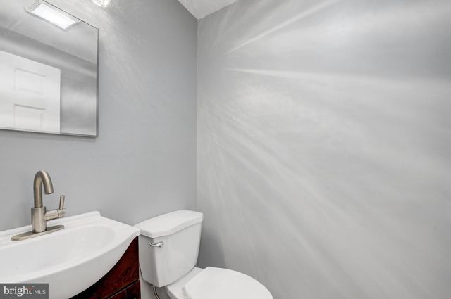 2718 29TH ST, Philadelphia, PA 19132