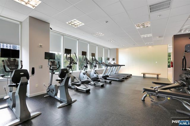 600 12th Street 810, Palisades Park, NJ 07650