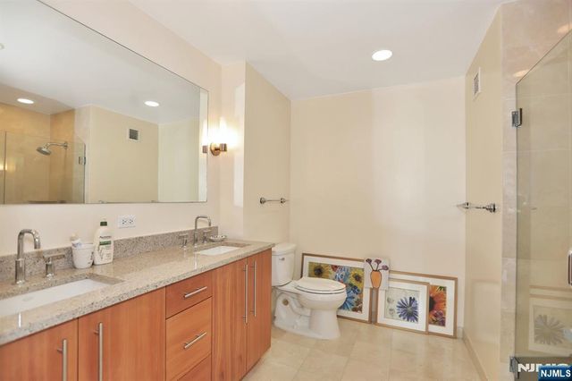 600 12th Street 810, Palisades Park, NJ 07650