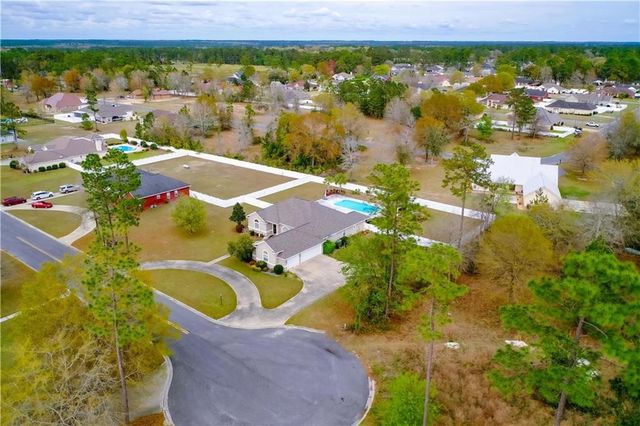 606 Stonewall Jackson Place, Waycross, GA 31503